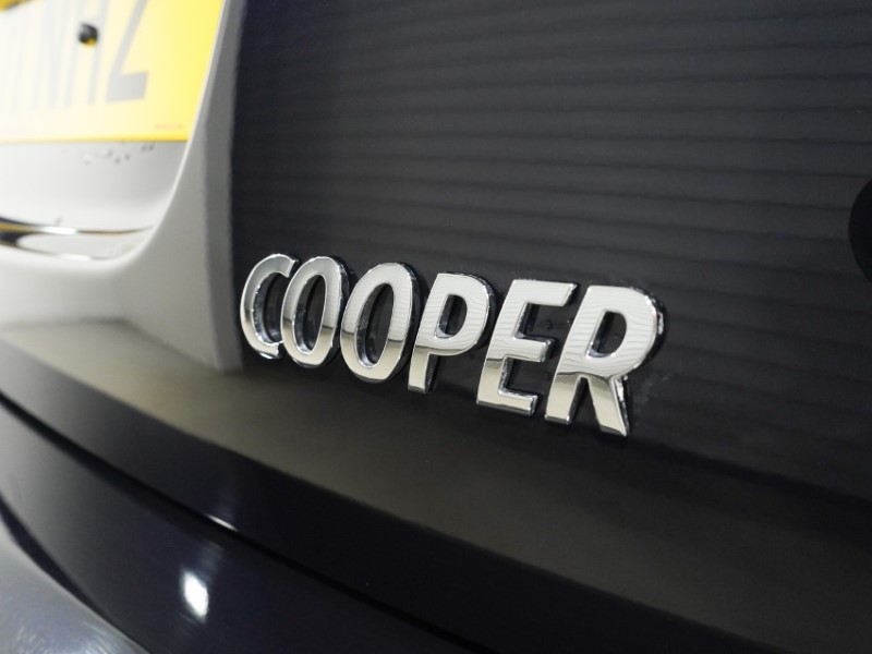 2022 (71) MINI HATCHBACK 1.5 Cooper Exclusive 5dr Auto 5294352