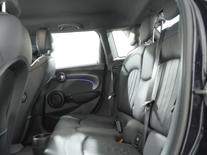 2022 (71) MINI HATCHBACK 1.5 Cooper Exclusive 5dr Auto 5294357