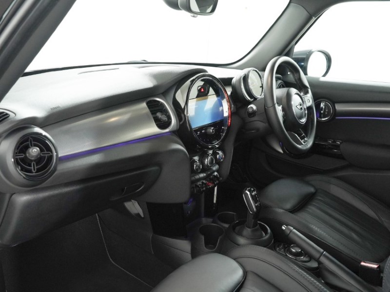 2022 (71) MINI HATCHBACK 1.5 Cooper Exclusive 5dr Auto 5294355