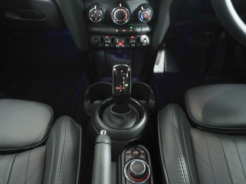 2022 (71) MINI HATCHBACK 1.5 Cooper Exclusive 5dr Auto 5294360