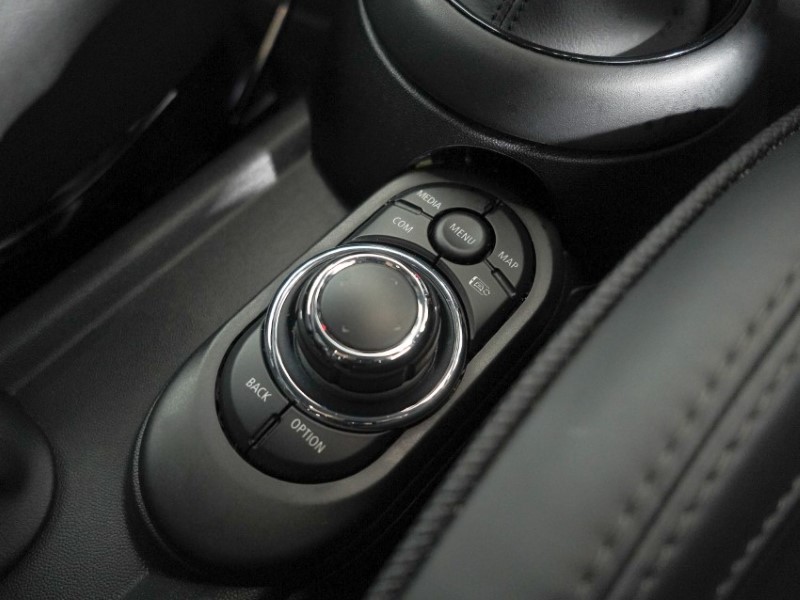 2022 (71) MINI HATCHBACK 1.5 Cooper Exclusive 5dr Auto 5294377