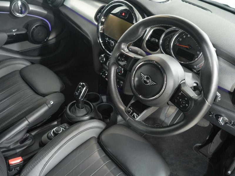 2022 (71) MINI HATCHBACK 1.5 Cooper Exclusive 5dr Auto 5294368