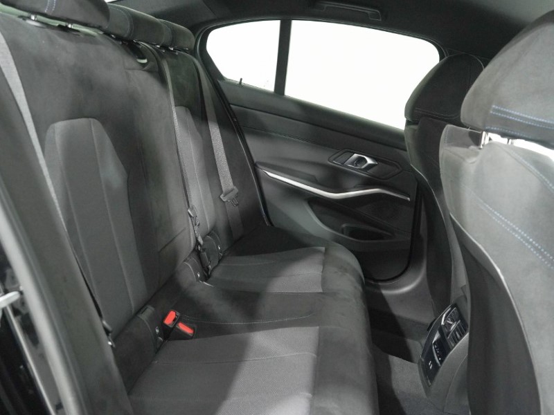 2025 (75) BMW 3 SERIES 320i M Sport 4dr Step Auto 5286526