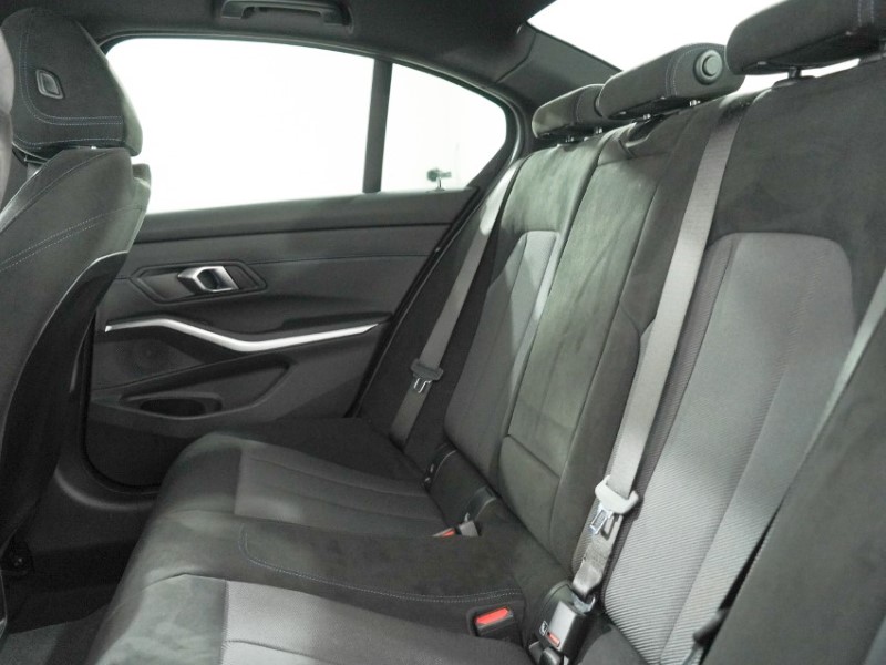 2025 (75) BMW 3 SERIES 320i M Sport 4dr Step Auto 5286490