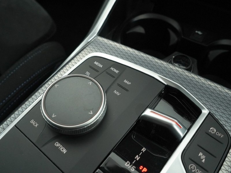 2025 (75) BMW 3 SERIES 320i M Sport 4dr Step Auto 5286519