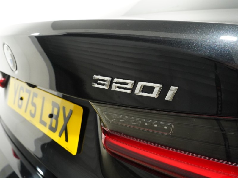 2025 (75) BMW 3 SERIES 320i M Sport 4dr Step Auto 5286485