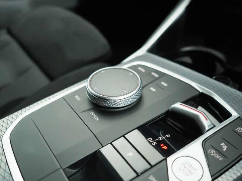 2025 (75) BMW 3 SERIES 320i M Sport 4dr Step Auto 5286522