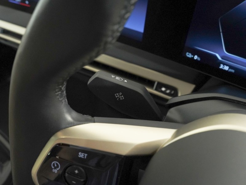 2022 (22) BMW iX 240kW xDrive40 M Sport 76.6kWh 5dr Auto [22kWCh] 5301918