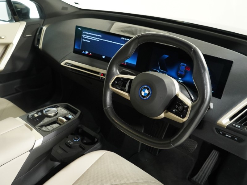 2022 (22) BMW iX 240kW xDrive40 M Sport 76.6kWh 5dr Auto [22kWCh] 5301909