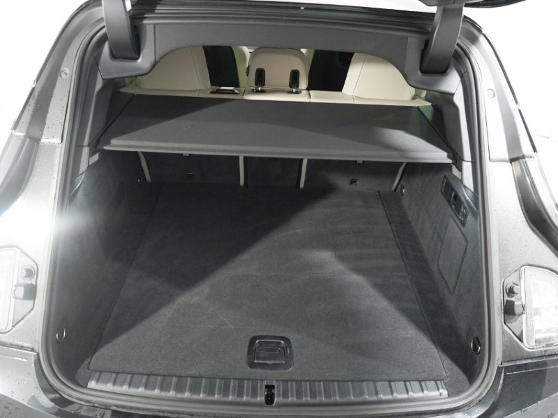 2022 (22) BMW iX 240kW xDrive40 M Sport 76.6kWh 5dr Auto [22kWCh] 5301887