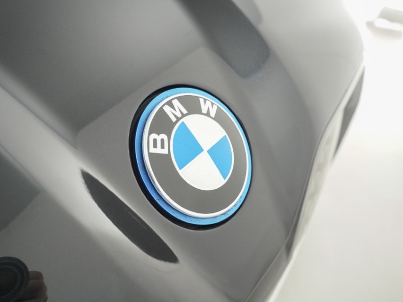 2022 (22) BMW iX 240kW xDrive40 M Sport 76.6kWh 5dr Auto [22kWCh] 5301898