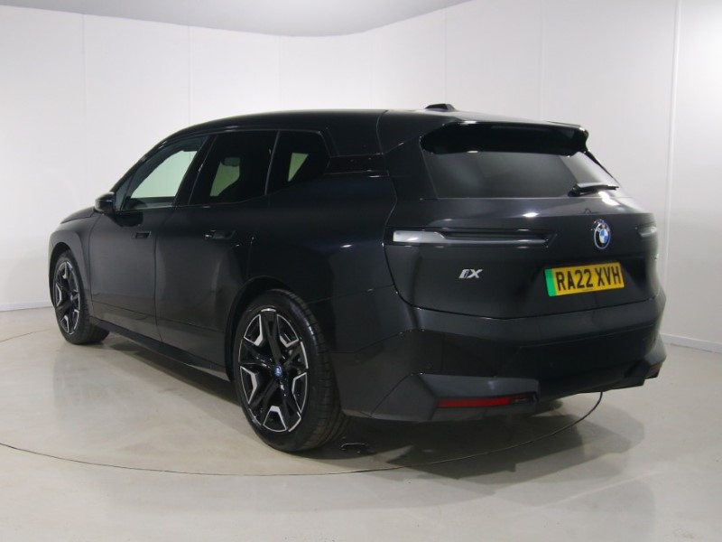 2022 (22) BMW iX 240kW xDrive40 M Sport 76.6kWh 5dr Auto [22kWCh] 5301937