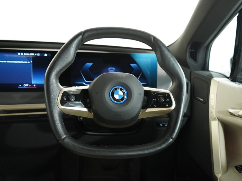 2022 (22) BMW iX 240kW xDrive40 M Sport 76.6kWh 5dr Auto [22kWCh] 5301896
