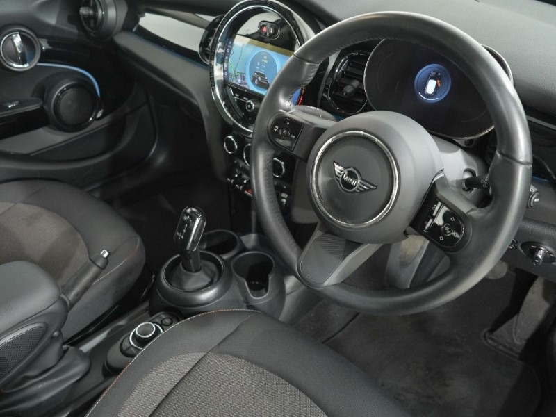 2023 (73) MINI HATCHBACK 1.5 Cooper Classic 5dr 5307682