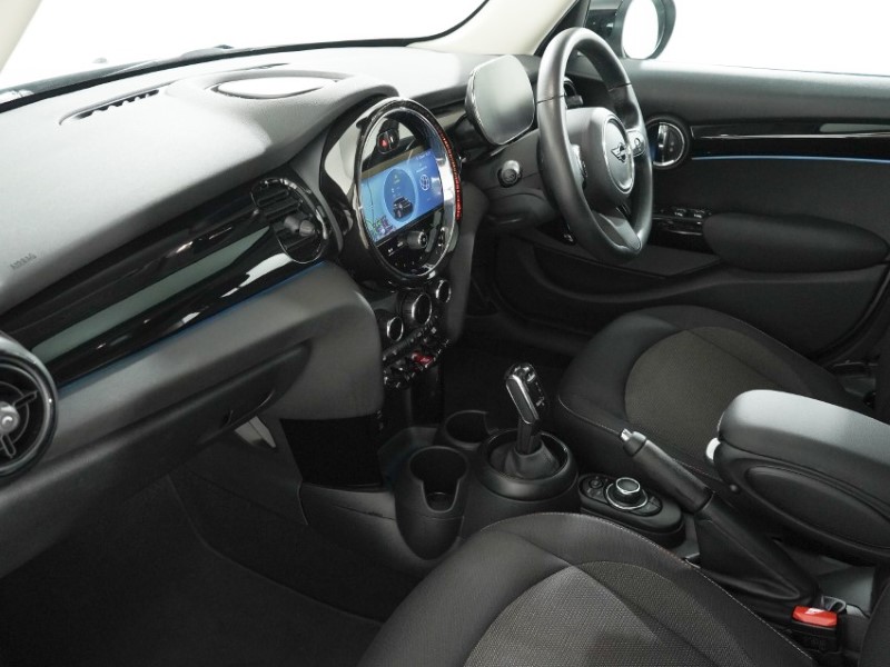 2023 (73) MINI HATCHBACK 1.5 Cooper Classic 5dr 5307668