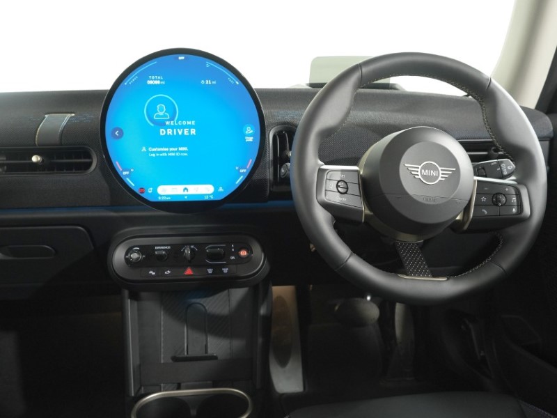 2025 (25) MINI COOPER 1.5 C Classic 3dr Auto 5320722