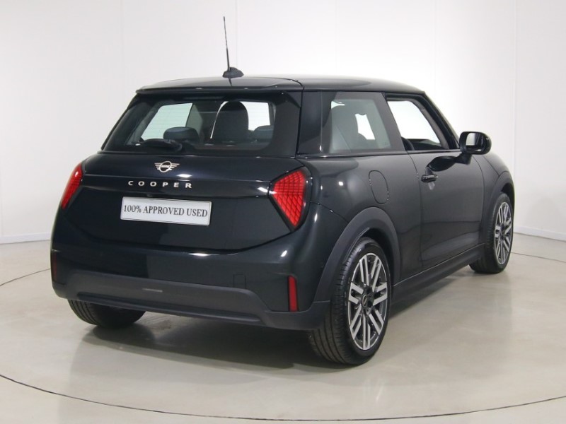 2025 (25) MINI COOPER 1.5 C Classic 3dr Auto 5320771