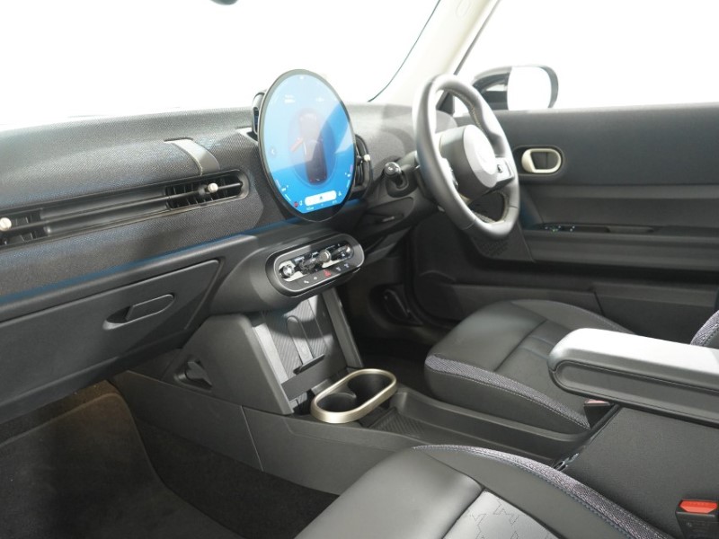 2025 (25) MINI COOPER 1.5 C Classic 3dr Auto 5320721