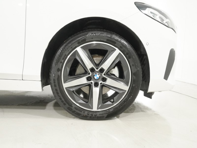 2025 (75) BMW 2 SERIES 220i MHT Sport 5dr DCT 5306671