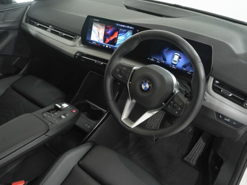 2025 (75) BMW 2 SERIES 220i MHT Sport 5dr DCT 5306674