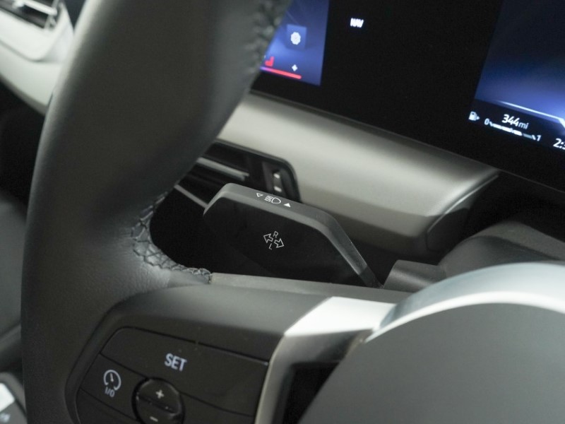 2025 (75) BMW 2 SERIES 220i MHT Sport 5dr DCT 5306694