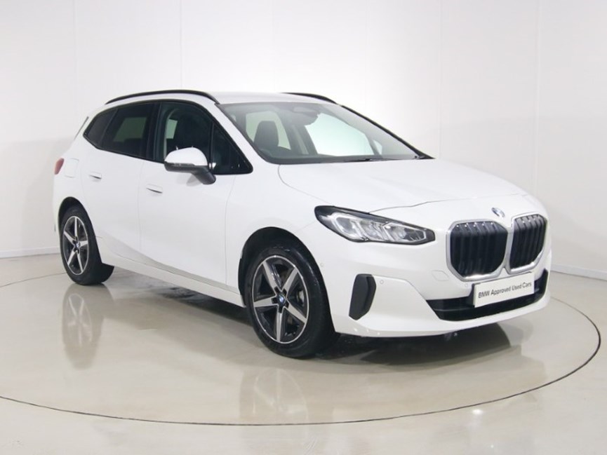 2025 (75) BMW 2 SERIES 220i MHT Sport 5dr DCT