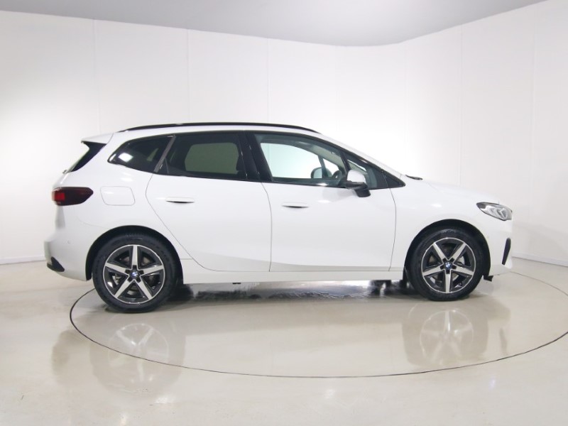 2025 (75) BMW 2 SERIES 220i MHT Sport 5dr DCT 5306705