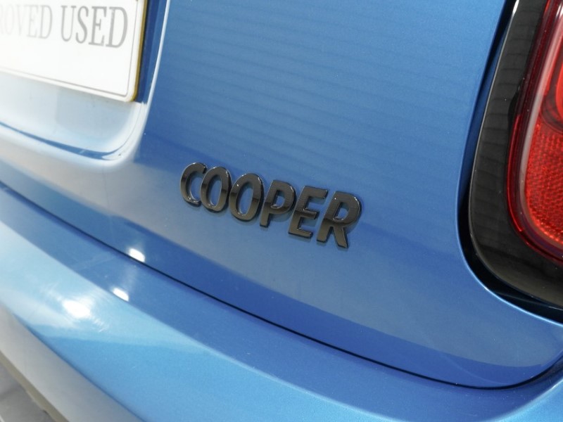 2023 (73) MINI HATCHBACK 1.5 Cooper Sport 3dr Auto 5314956