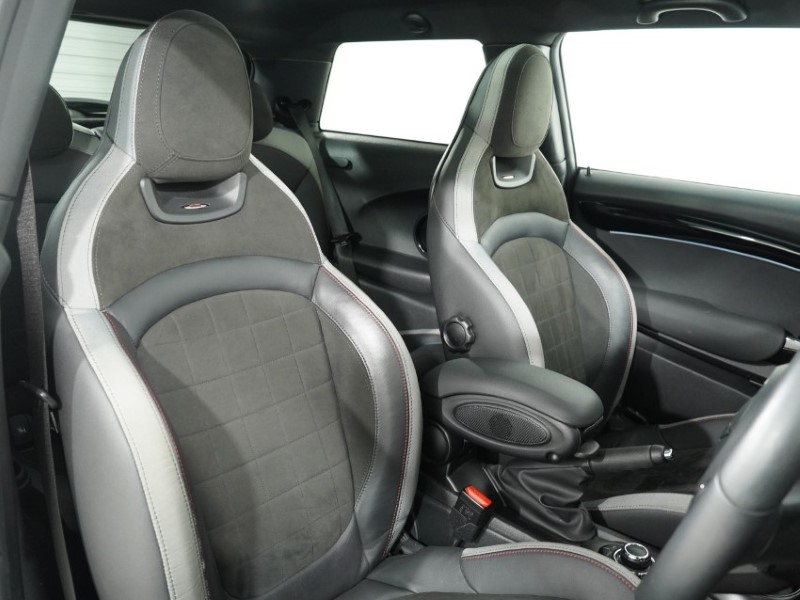 2023 (73) MINI HATCHBACK 1.5 Cooper Sport 3dr Auto 5314981