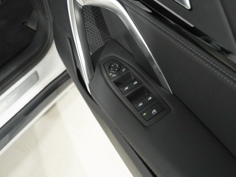 2023 (23) BMW X1 sDrive 20i MHT xLine 5dr Step Auto 5338731