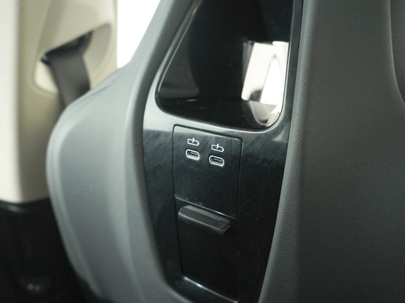 2023 (23) BMW iX 240kW xDrive40 Sport 76.6kWh 5dr Auto 5311570