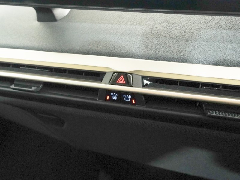 2023 (23) BMW iX 240kW xDrive40 Sport 76.6kWh 5dr Auto 5311604