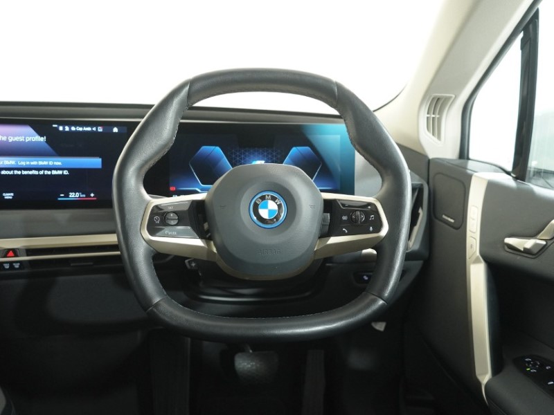 2023 (23) BMW iX 240kW xDrive40 Sport 76.6kWh 5dr Auto 5311574