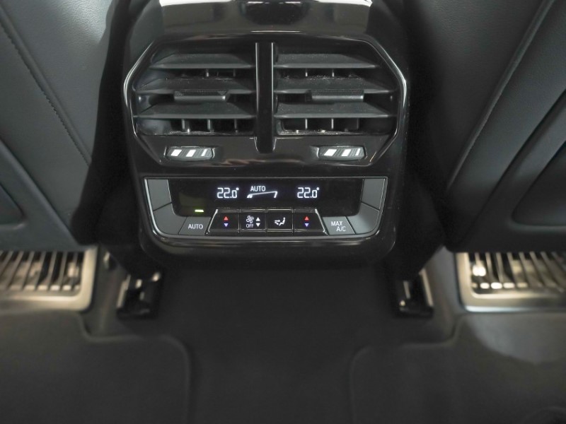 2023 (23) BMW iX 240kW xDrive40 Sport 76.6kWh 5dr Auto 5311569