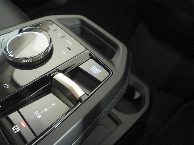 2023 (23) BMW iX 240kW xDrive40 Sport 76.6kWh 5dr Auto 5311597