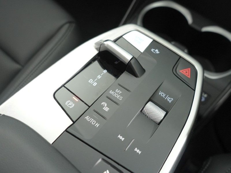 2024 (24) BMW iX1 230kW xDrive30 xLine 65kWh 5dr Auto 5316270