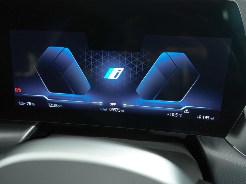 2024 (24) BMW iX1 150kW eDrive20 M Sport 65kWh 5dr Auto 5338323