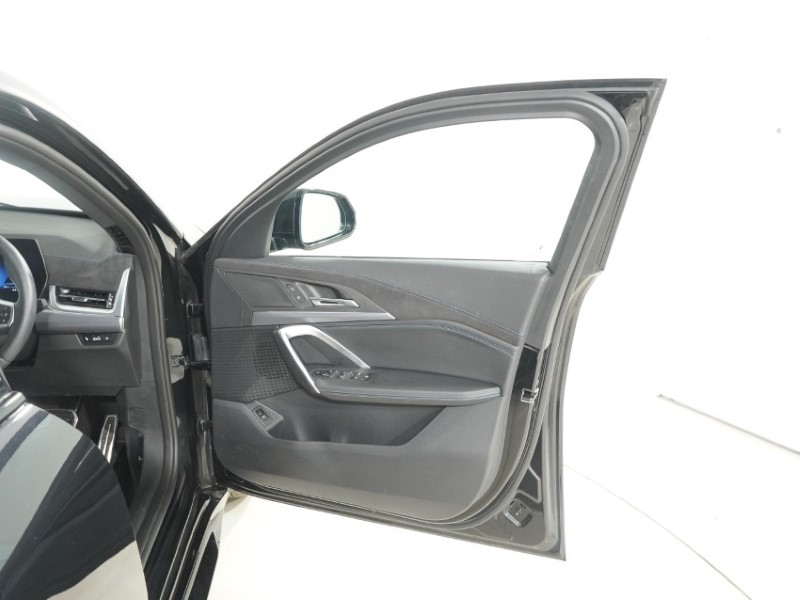 2024 (74) BMW iX2 150kW eDrive20 M Sport 65kWh 5dr Auto 5316579