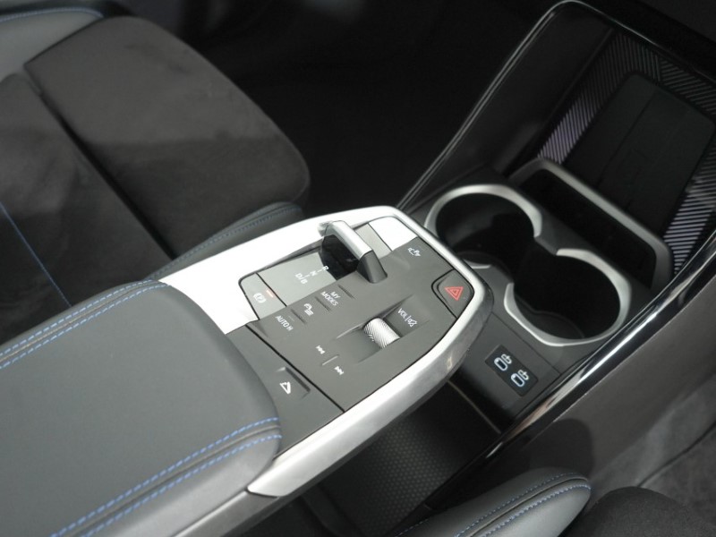 2024 (74) BMW iX2 150kW eDrive20 M Sport 65kWh 5dr Auto 5316583