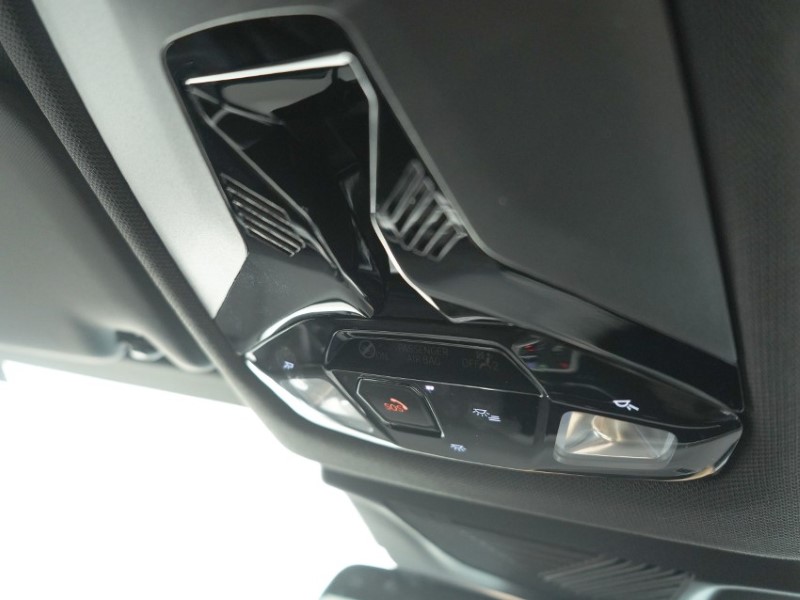 2024 (74) BMW iX2 150kW eDrive20 M Sport 65kWh 5dr Auto 5316602