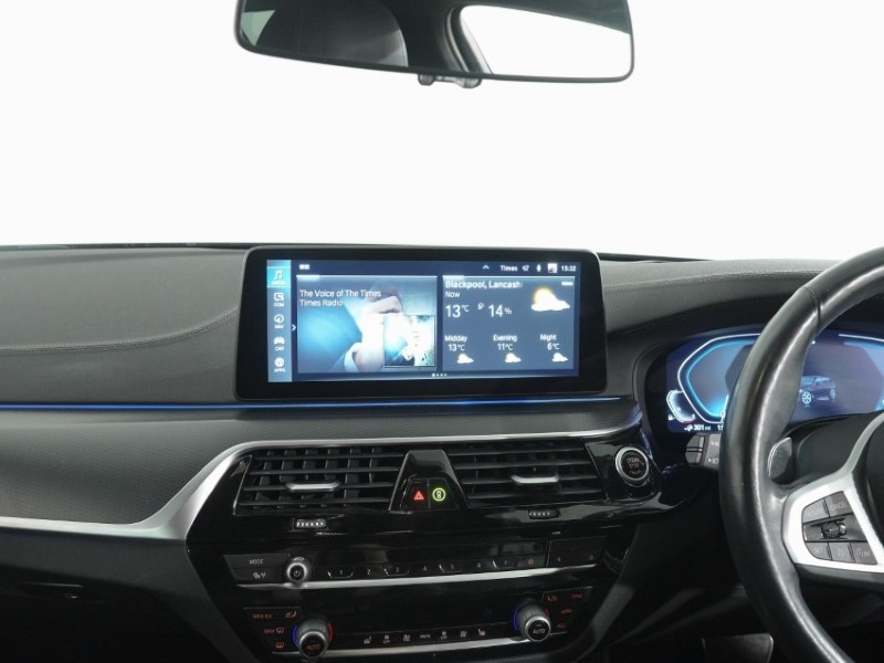 2023 (23) BMW 5 SERIES 530e M Sport 5dr Auto 5313098