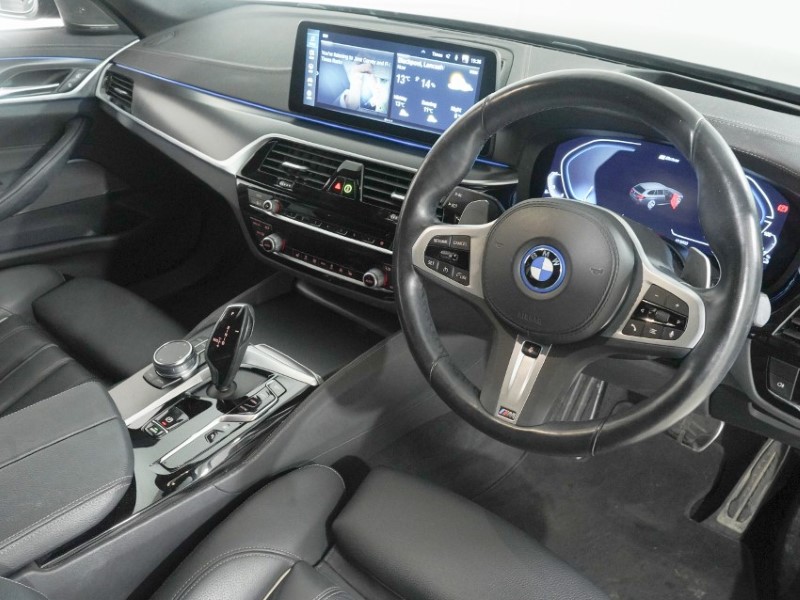 2023 (23) BMW 5 SERIES 530e M Sport 5dr Auto 5313108