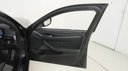 2023 (23) BMW 5 SERIES 530e M Sport 5dr Auto 5313104