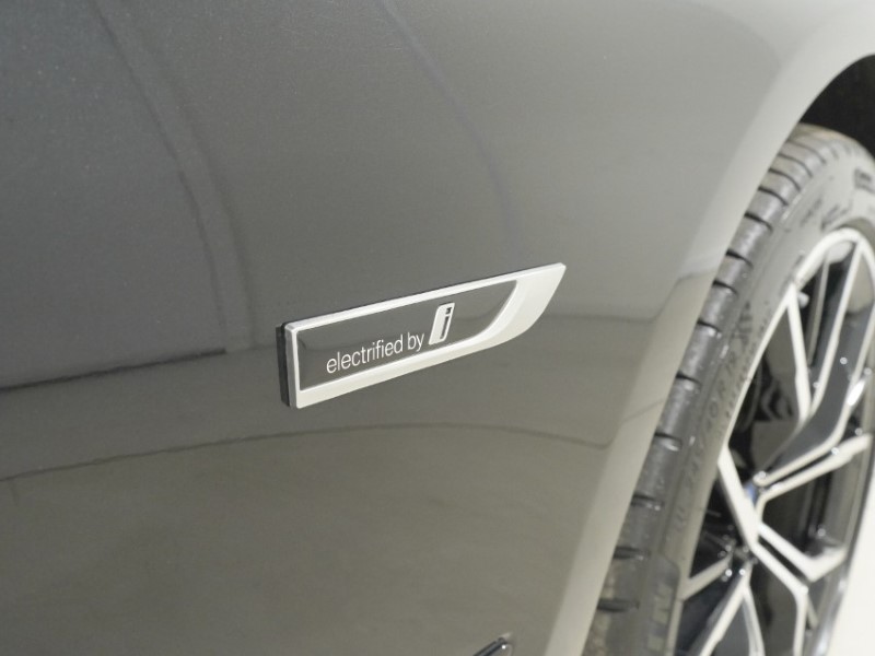 2023 (23) BMW 5 SERIES 530e M Sport 5dr Auto 5313133