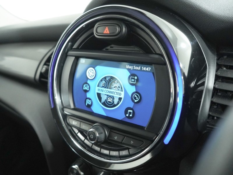 2018 (18) MINI HATCHBACK 1.5 Cooper II 5dr Auto 5360259