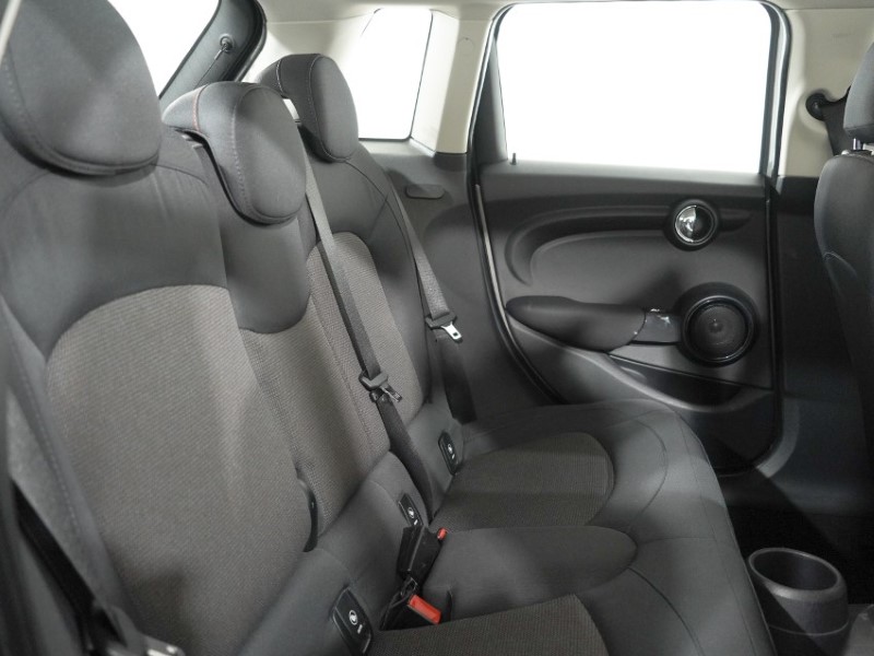 2018 (18) MINI HATCHBACK 1.5 Cooper II 5dr Auto 5360248