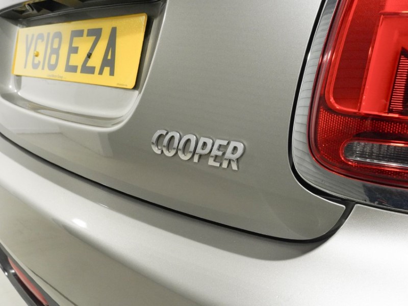2018 (18) MINI HATCHBACK 1.5 Cooper II 5dr Auto 5360226