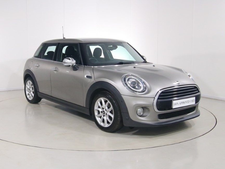 2018 (18) MINI HATCHBACK 1.5 Cooper II 5dr Auto