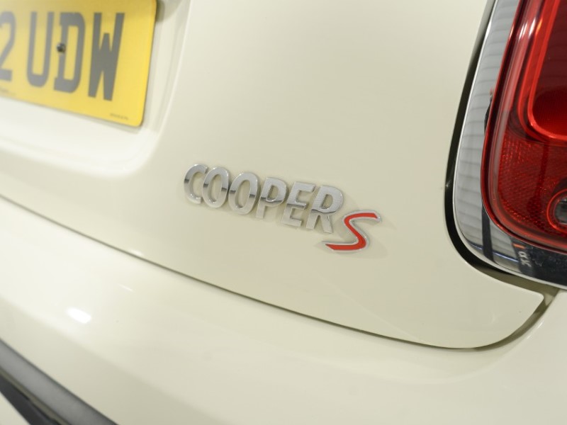 2022 (72) MINI HATCHBACK 2.0 Cooper S Classic 3dr Auto 5341920