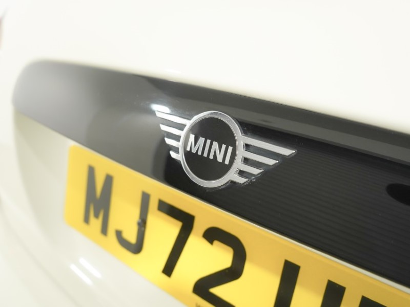 2022 (72) MINI HATCHBACK 2.0 Cooper S Classic 3dr Auto 5341921